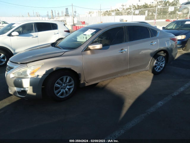 Nissan Altima 2.5 S 2014 1N4AL3AP5EN261486 Image 2