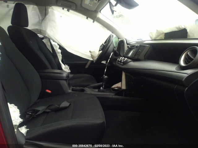 Toyota RAV4 LE 2018 2T3ZFREV2JW442287 Image 5