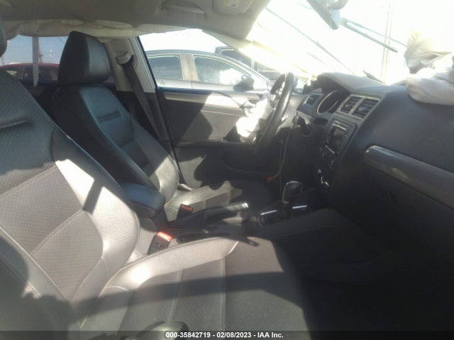 3VWD17AJ3FM283138 Volkswagen Jetta Sedan 1.8t Se