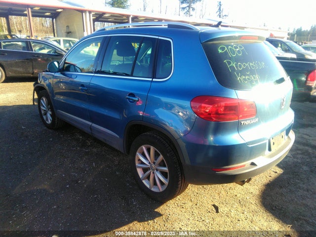 2017 Volkswagen Tiguan, VIN: WVGSV7AX0HK012272