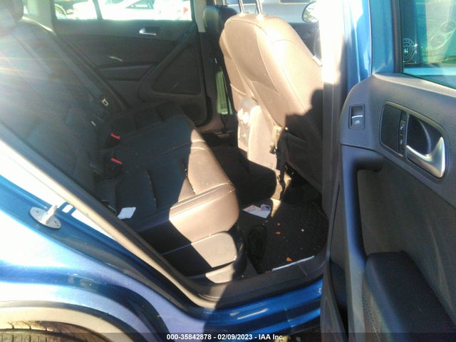 2017 Volkswagen Tiguan, VIN: WVGSV7AX0HK012272