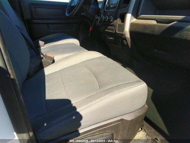 2016 Ram 1500, VIN: 1C6RR6FG4GS142328