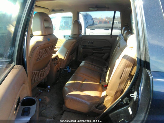 2004 HONDA PILOT EX VIN: 2HKYF18524H565852