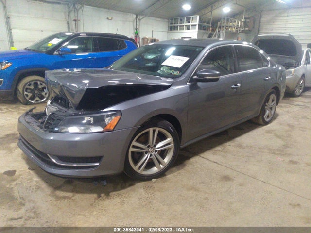 1VWBV7A33FC034420 Volkswagen Passat 2.0l Tdi Se W/sunroof