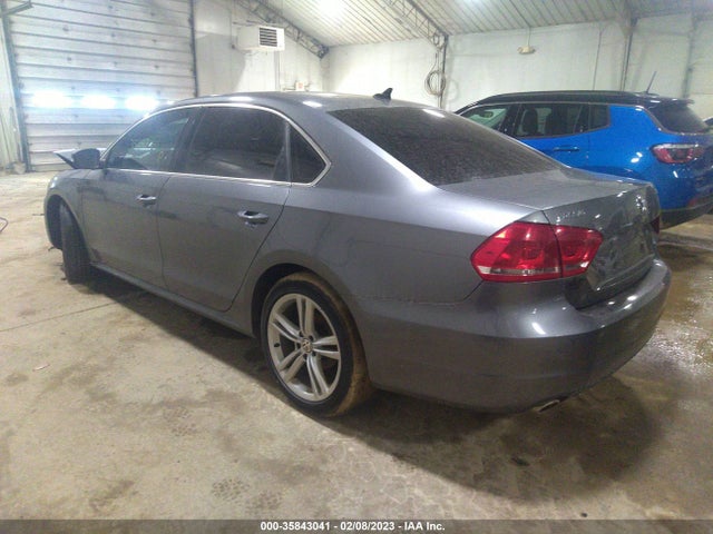 1VWBV7A33FC034420 Volkswagen Passat 2.0l Tdi Se W/sunroof