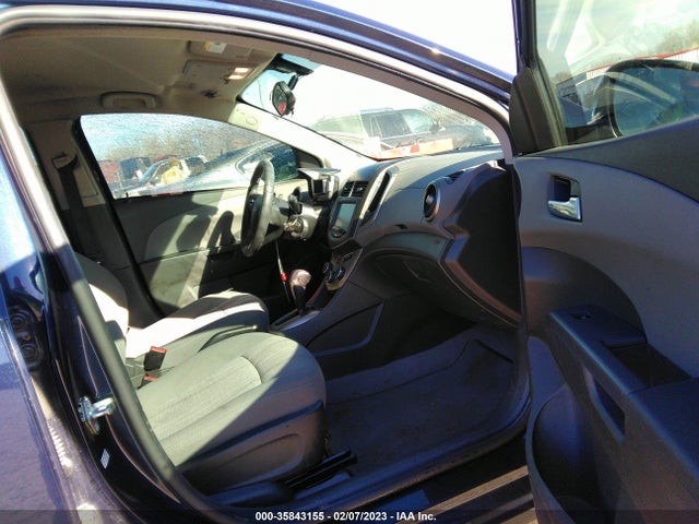 Chevrolet Sonic Lt Auto 2015 1G1JC6SH0F4200436 Image 5