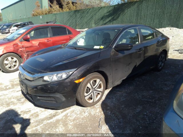 19XFC2F52JE209670 Honda Civic Sedan Lx