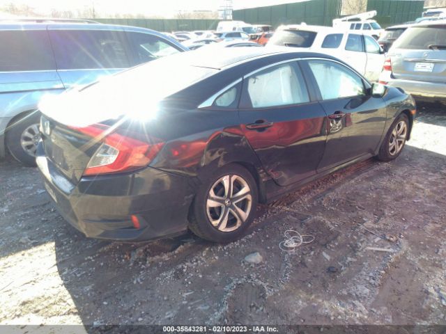 19XFC2F52JE209670 Honda Civic Sedan Lx