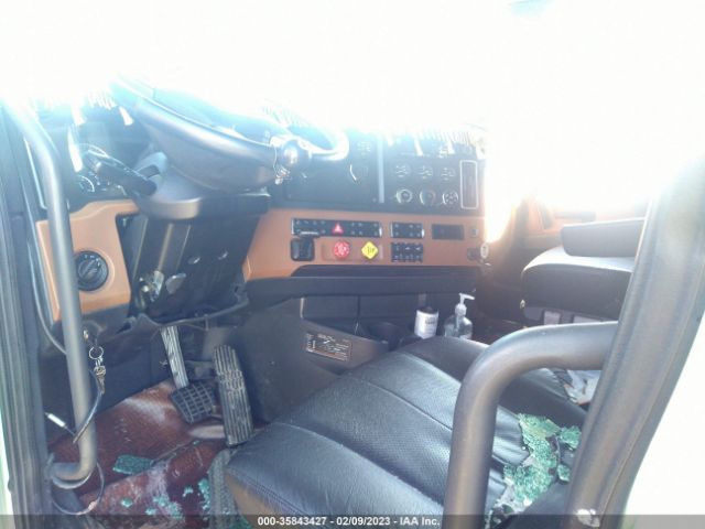 2021 FREIGHTLINER CASCADIA 126 3AKJHHDR6MSMR8436 Photo 4