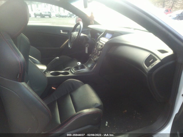 2014 Hyundai Genesis, VIN: KMHHU6KJ8EU116025