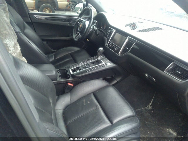 2015 Porsche Macan, VIN: WP1AB2A54FLB74213