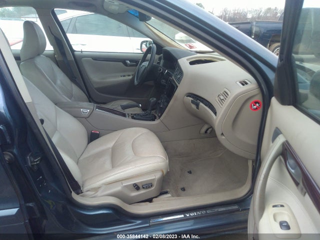 2008 VOLVO S60 2.5T VIN: YV1RH592282678132