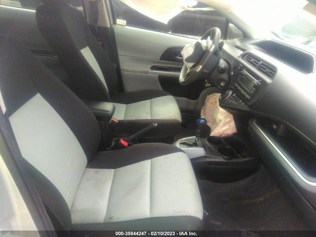 Toyota Prius C One/three/two/four 2014 JTDKDTB39E1064741 Image 5
