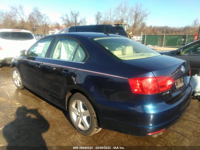 3VWLL7AJ0EM307223 Volkswagen Jetta Sedan Tdi