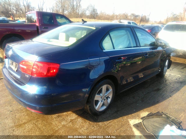 3VWLL7AJ0EM307223 Volkswagen Jetta Sedan Tdi