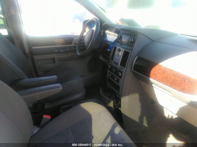 2009 CHRYSLER TOWN & COUNTRY TOURING VIN: 2A8HR541X9R678923