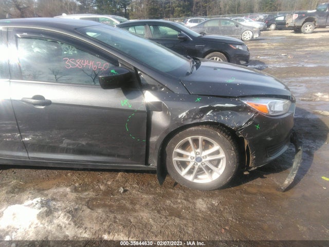 2018 Ford Focus, VIN: 1FADP3F29JL306725