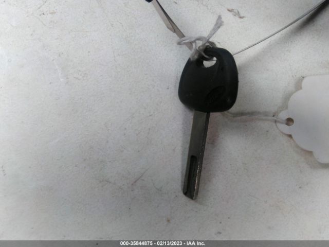 3KPF24AD1KE105749 KIA FORTE FE
