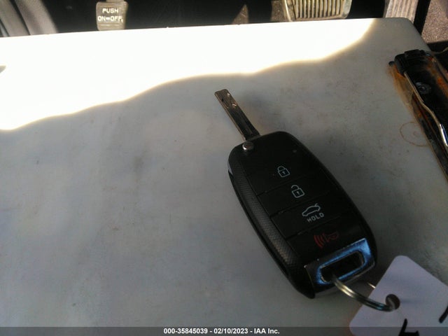 35845039 :رقم المزاد ، KNAGM4A73F5662766 vin ، 2015 Kia Optima Lx مزاد بيع