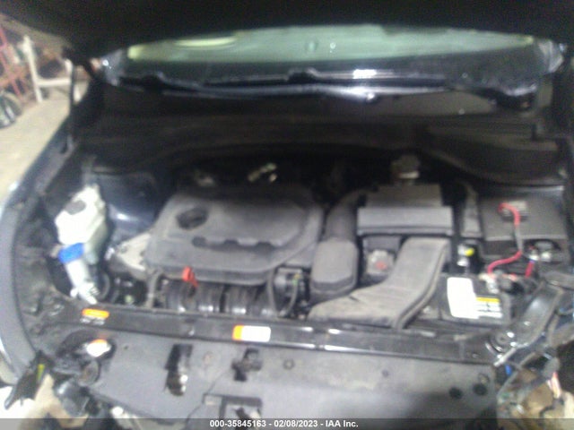 2017 Hyundai Santa Fe, VIN: 5NMZUDLB5HH033703