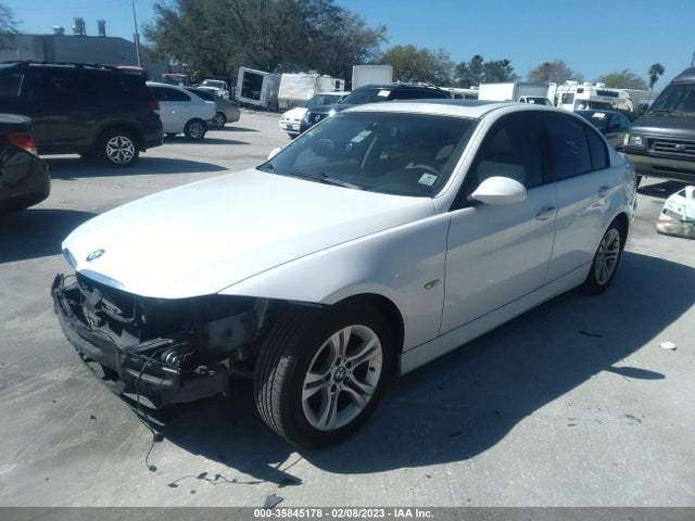 BMW 3 Series 328i 2008 WBAVA37528NL55883 Image 2