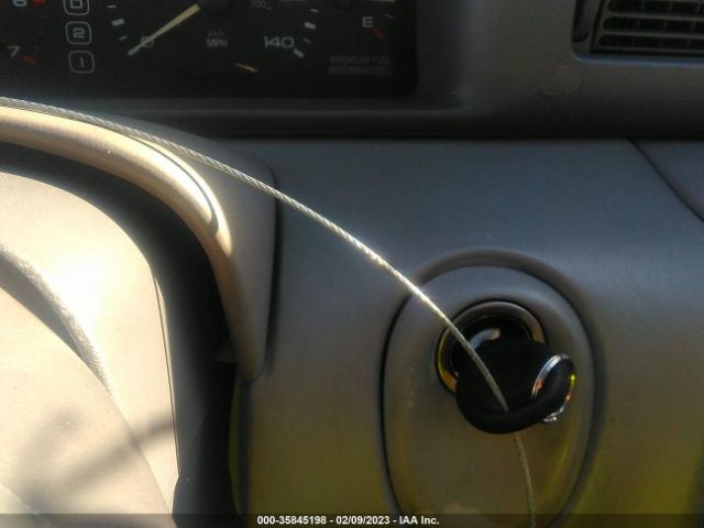 1LNLM91V8VY724541 Lincoln MARK VIII