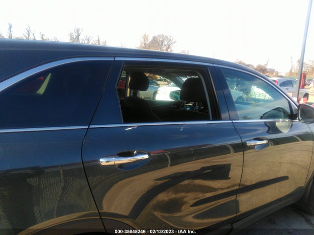 Продажа на аукционе авто 2020 Kia Sorento Lx V6, vin: 5XYPG4A52LG690733, номер лота: 35845246