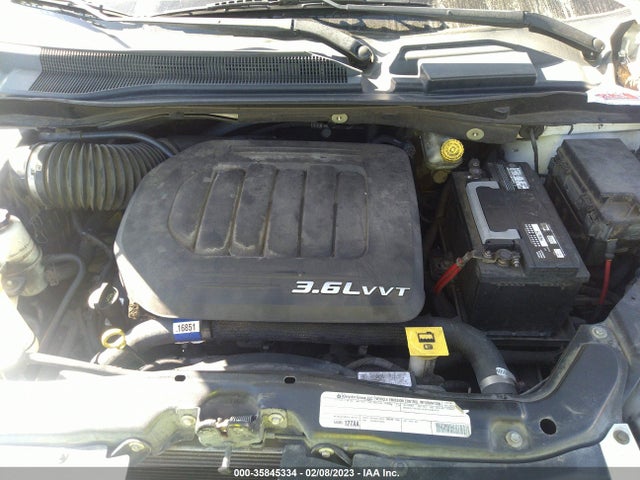 2A4RR8DG5BR641084 Chrysler Town & Country Touring-l