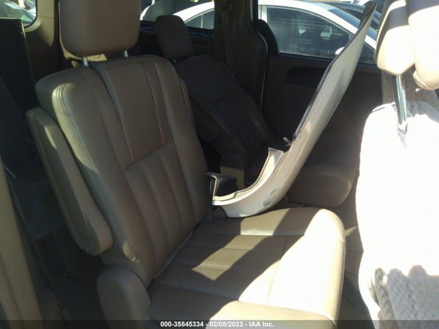 2A4RR8DG5BR641084 Chrysler Town & Country Touring-l