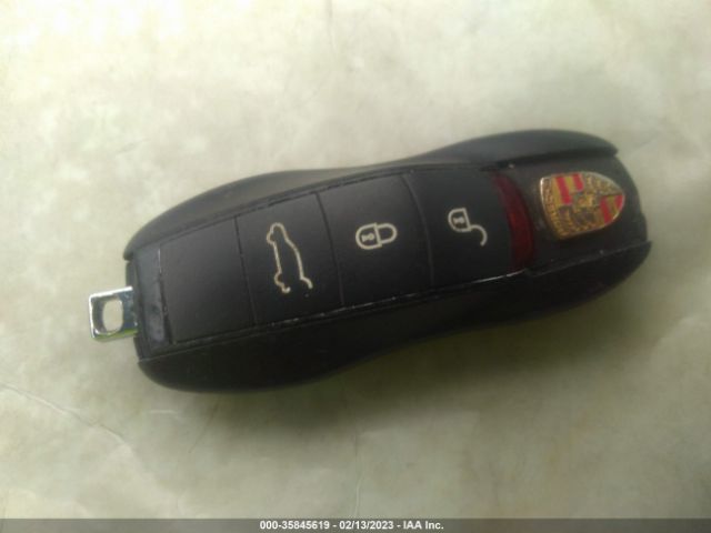 WP1AA2A27JKA01051 Porsche Cayenne Platinum Edition