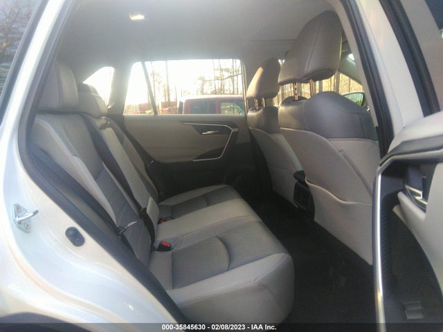 2021 Toyota RAV4, VIN: 2T3A1RFV5MW202858