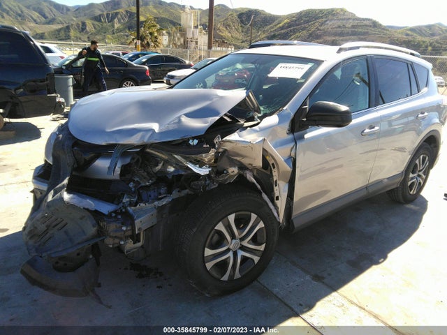 Toyota RAV4 LE 2016 2T3ZFREV2GW252840 Image 2
