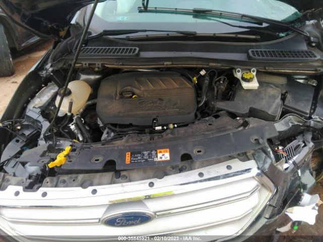 1FMCU0GD6JUB09255 Ford ESCAPE SE