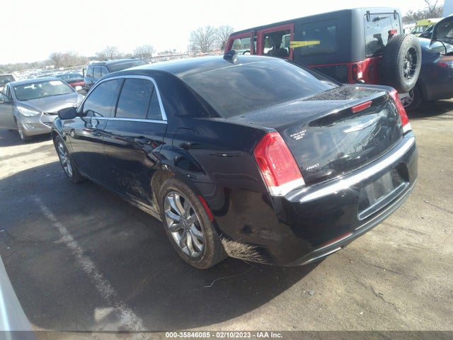2C3CCARG2JH118014 Chrysler 300 Touring L