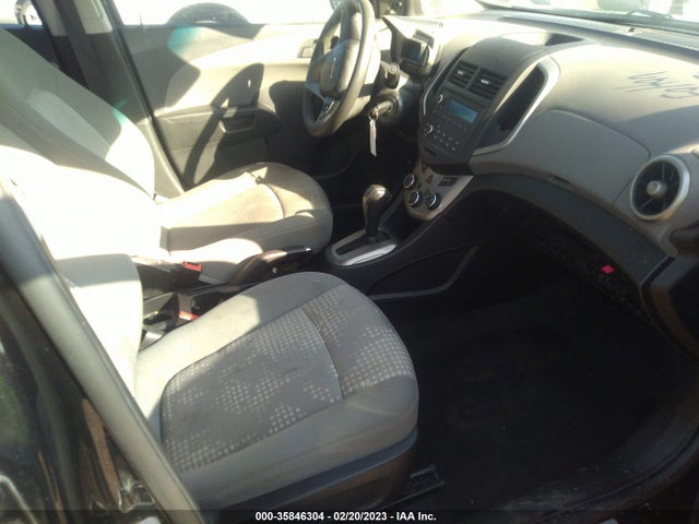 Chevrolet SONIC LS 2016 1G1JA5SH4G4121613 Image 7