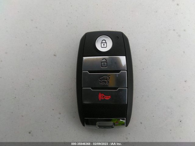 KNDCB3LC5J5201220 KIA NIRO LX