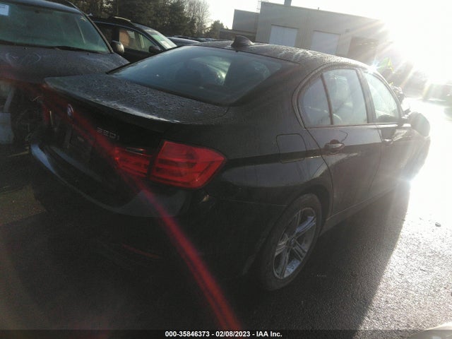 WBA3B1C57EP681046 BMW 3 Series 320i