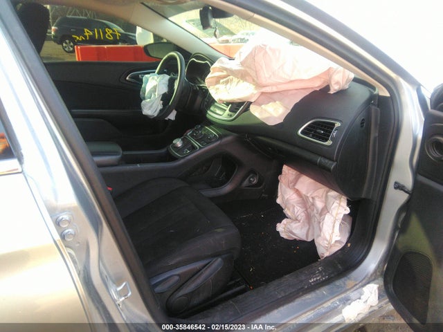 1C3CCCABXFN677885 Chrysler 200 Limited