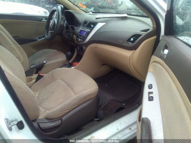 2013 HYUNDAI ACCENT GLS VIN: KMHCT4AE1DU554132