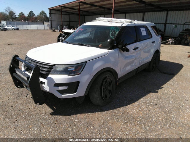 Ford UTILITY POLICE 2016 1FM5K8ARXGGC92975 Image 2