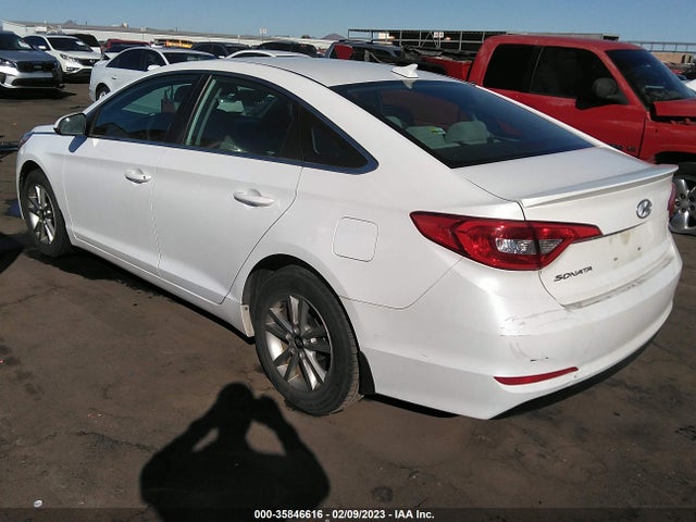 2015 HYUNDAI SONATA 2.4L SE VIN: 5NPE24AF4FH182601