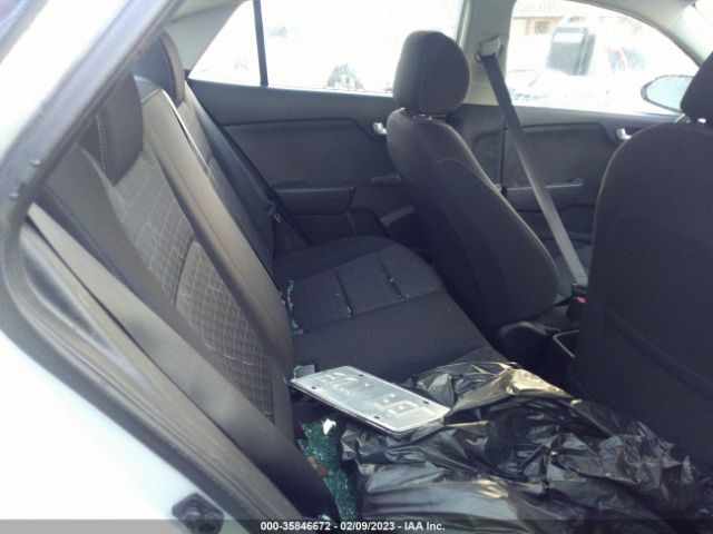3KPA24AB3JE049658 KIA RIO LX