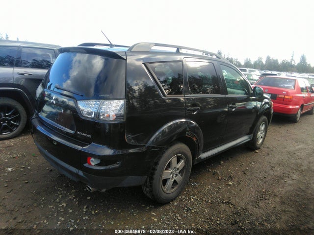 JA4AT2AWXAZ018314 Mitsubishi Outlander Es