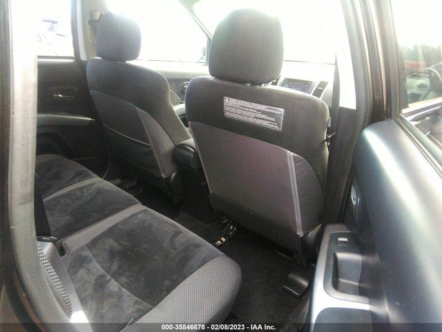 JA4AT2AWXAZ018314 Mitsubishi Outlander Es