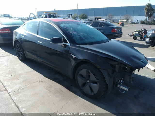 2018 Tesla 3, VIN: 5YJ3E1EA1JF166066