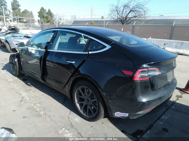 2018 Tesla 3, VIN: 5YJ3E1EA1JF166066