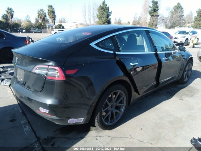 2018 Tesla 3, VIN: 5YJ3E1EA1JF166066