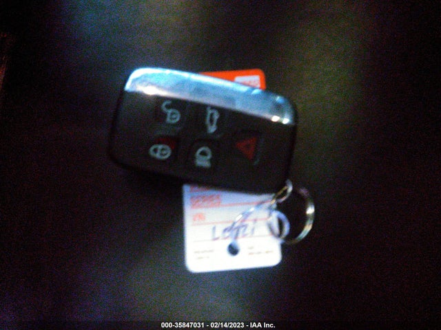 2016 Land Rover LR4, VIN: SALAK2V67GA813999