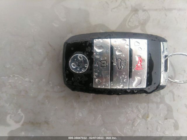 KNDCE3LG8L5035904 KIA Niro Ev Ex Premium