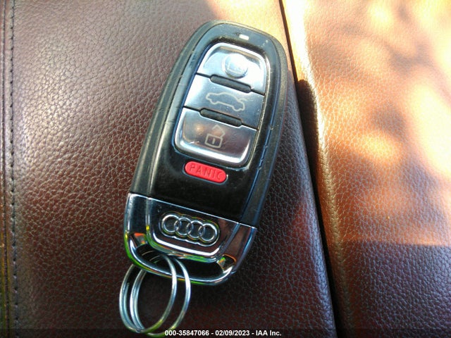 Audi A8 L 2012 WAURVAFD1CN015247 Image 11